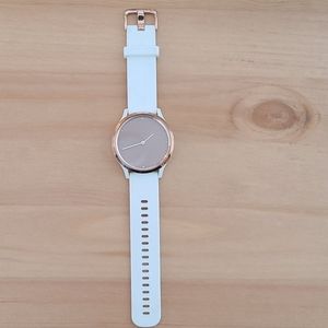 Garmin vivomove HR Hybrid Watch.